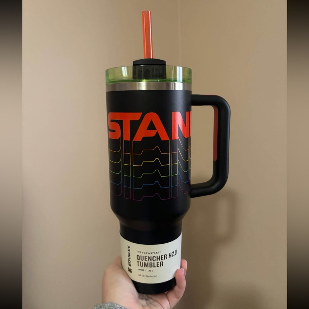 Stanley 40 Oz brand new